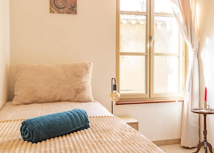 Spacieux En Plein Coeur De 2 Apartamento